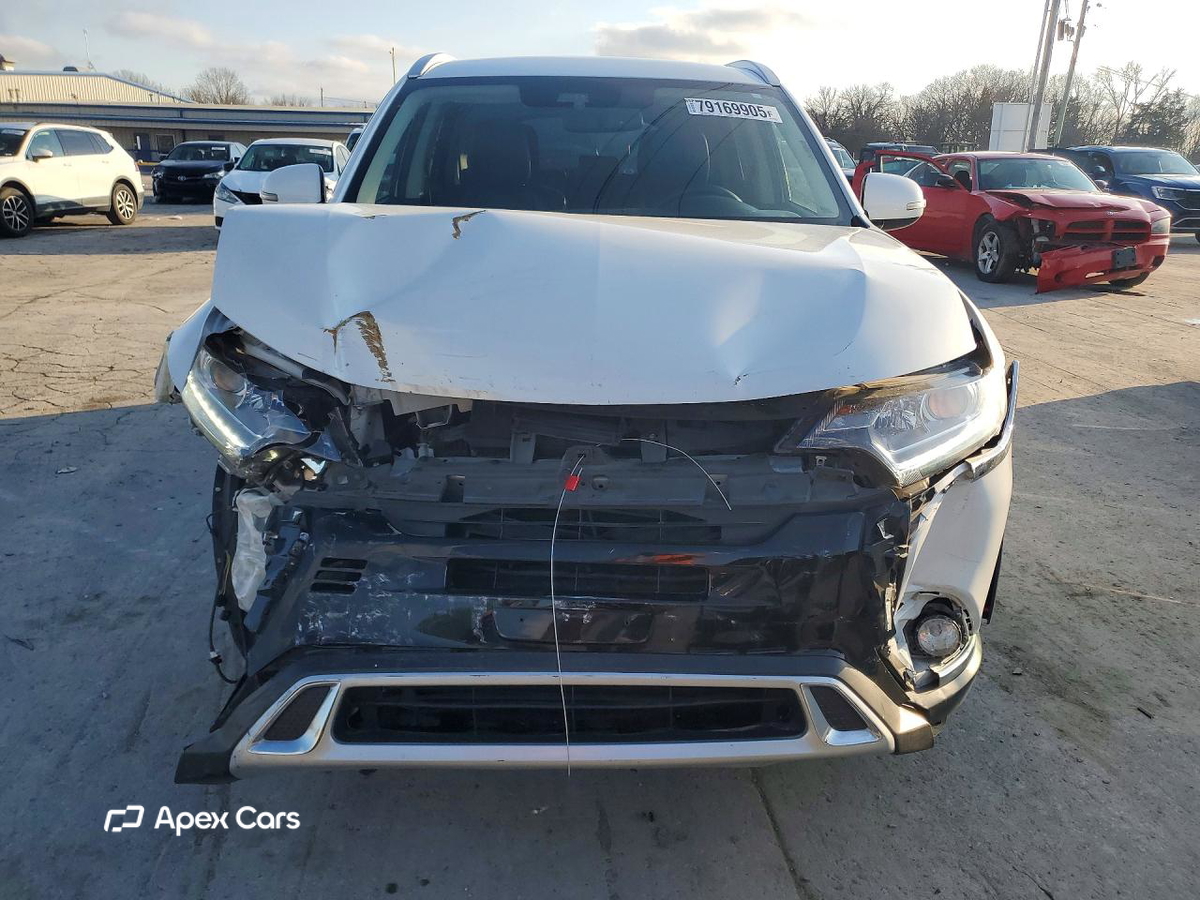 Mitsubishi Outlander 2020