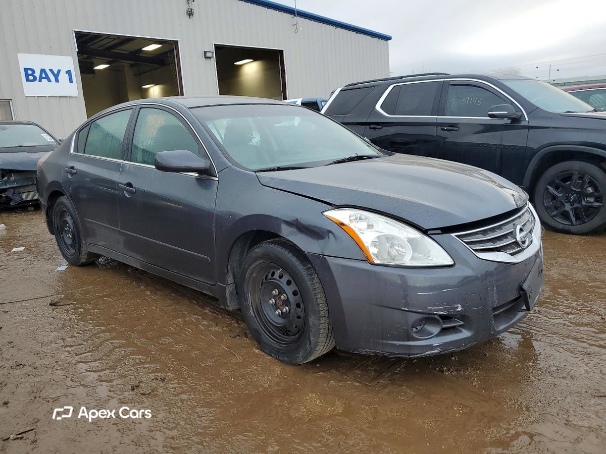 Nissan Altima 2011