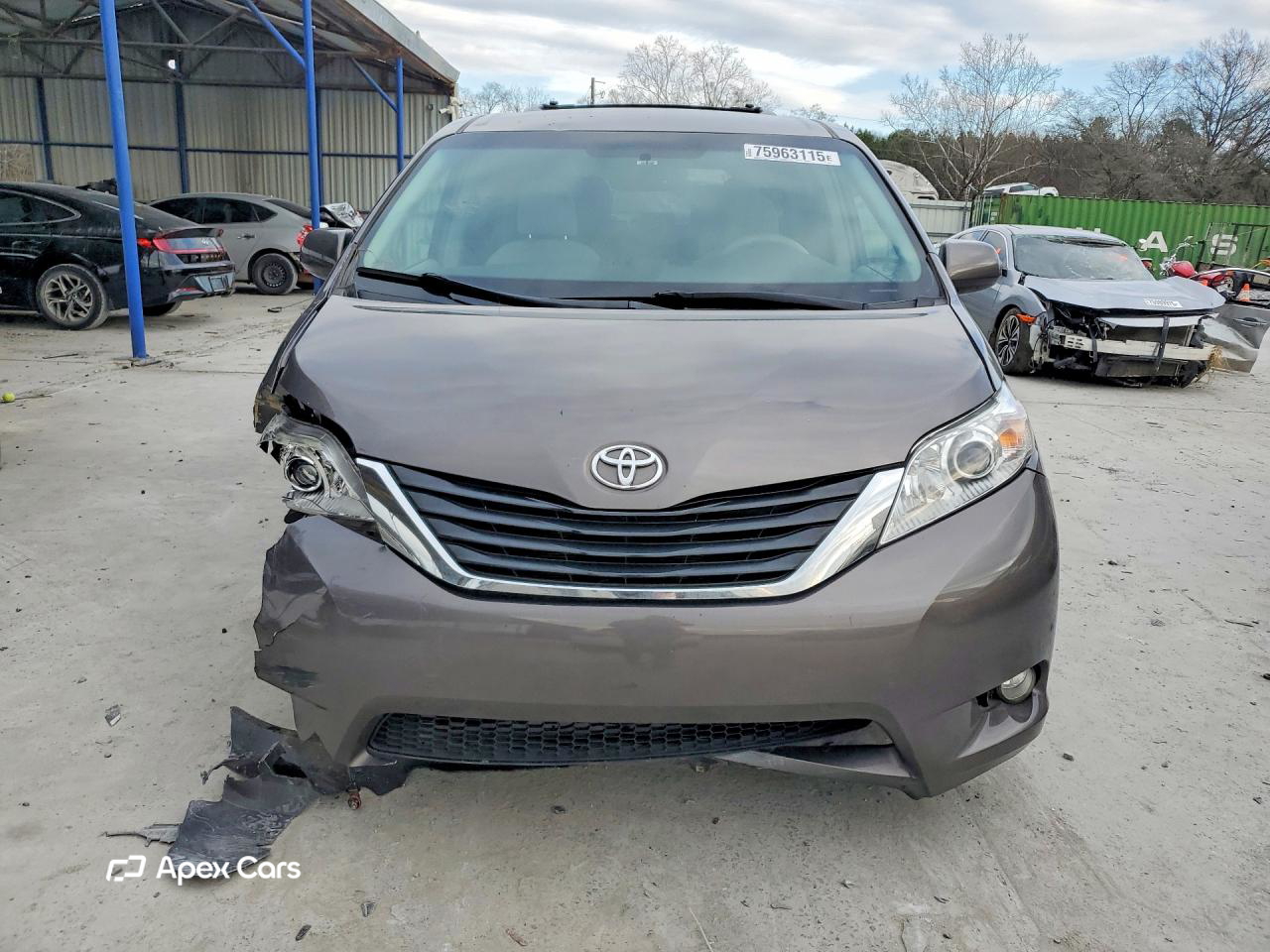 Toyota Sienna 2011