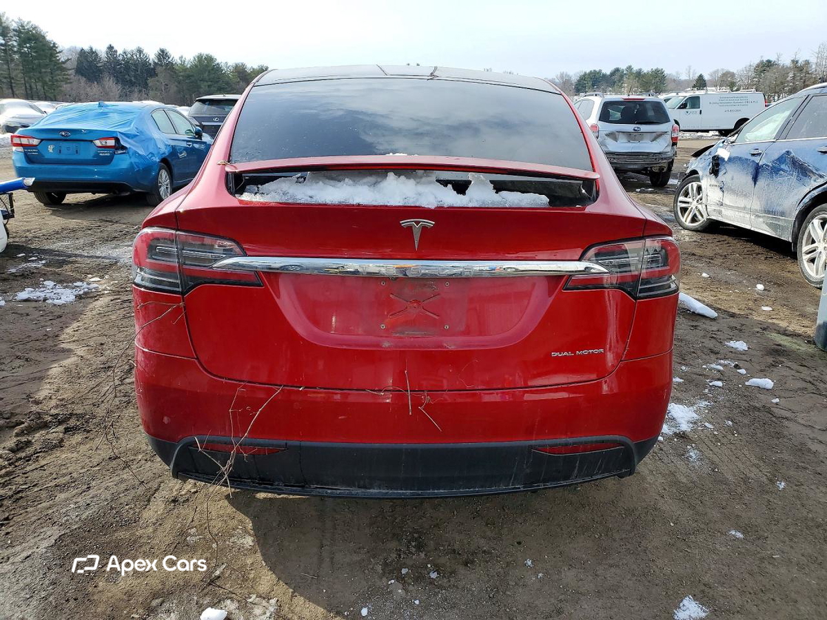 Tesla Model X 2020