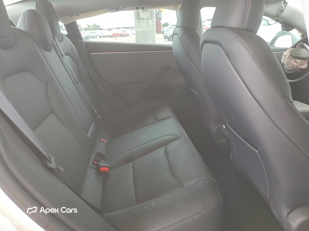 Tesla Model 3 2025