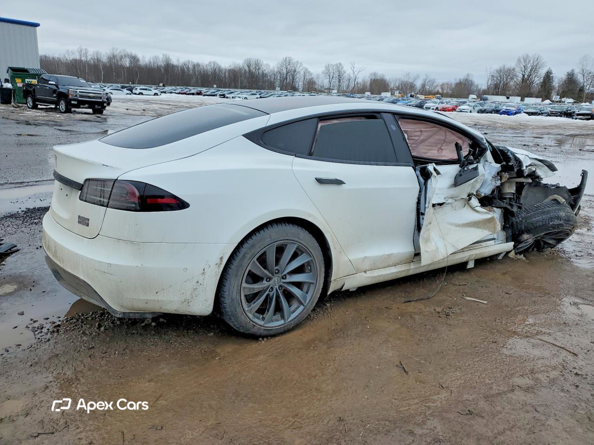 Tesla Model S 2022