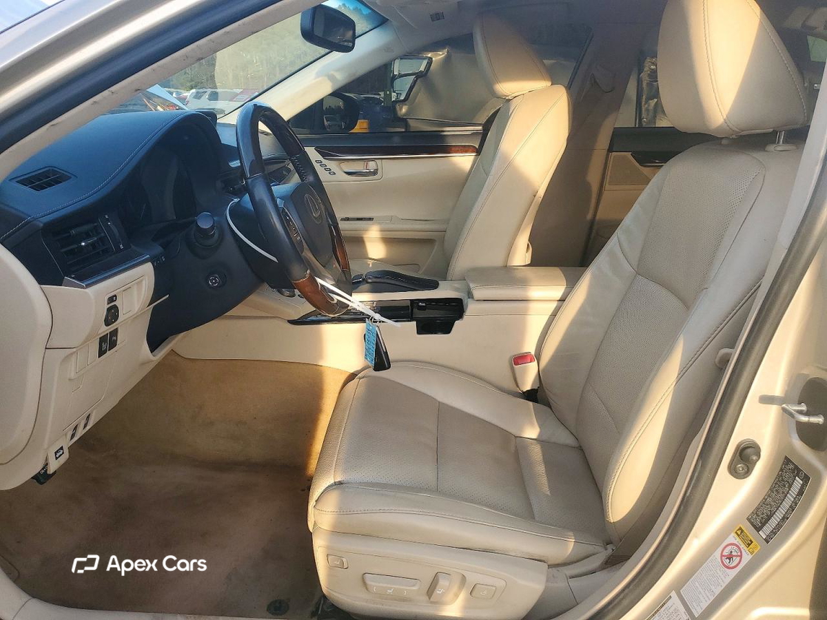 Lexus ES 2013