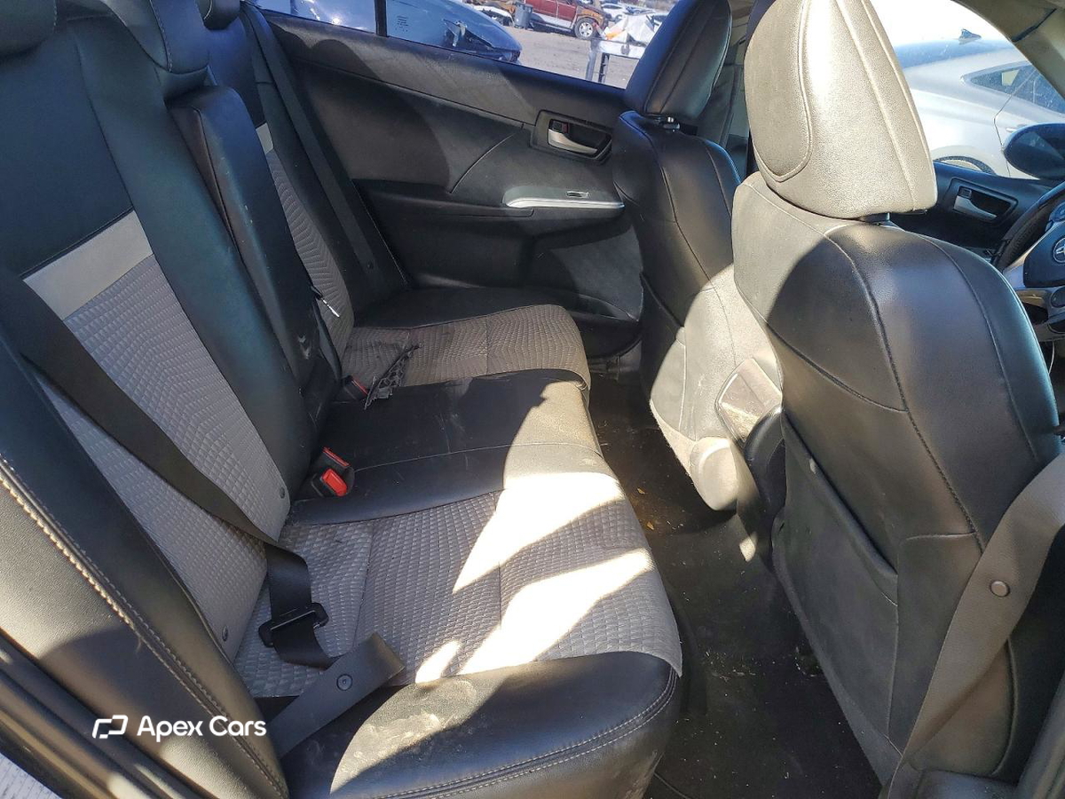 Toyota Camry 2012