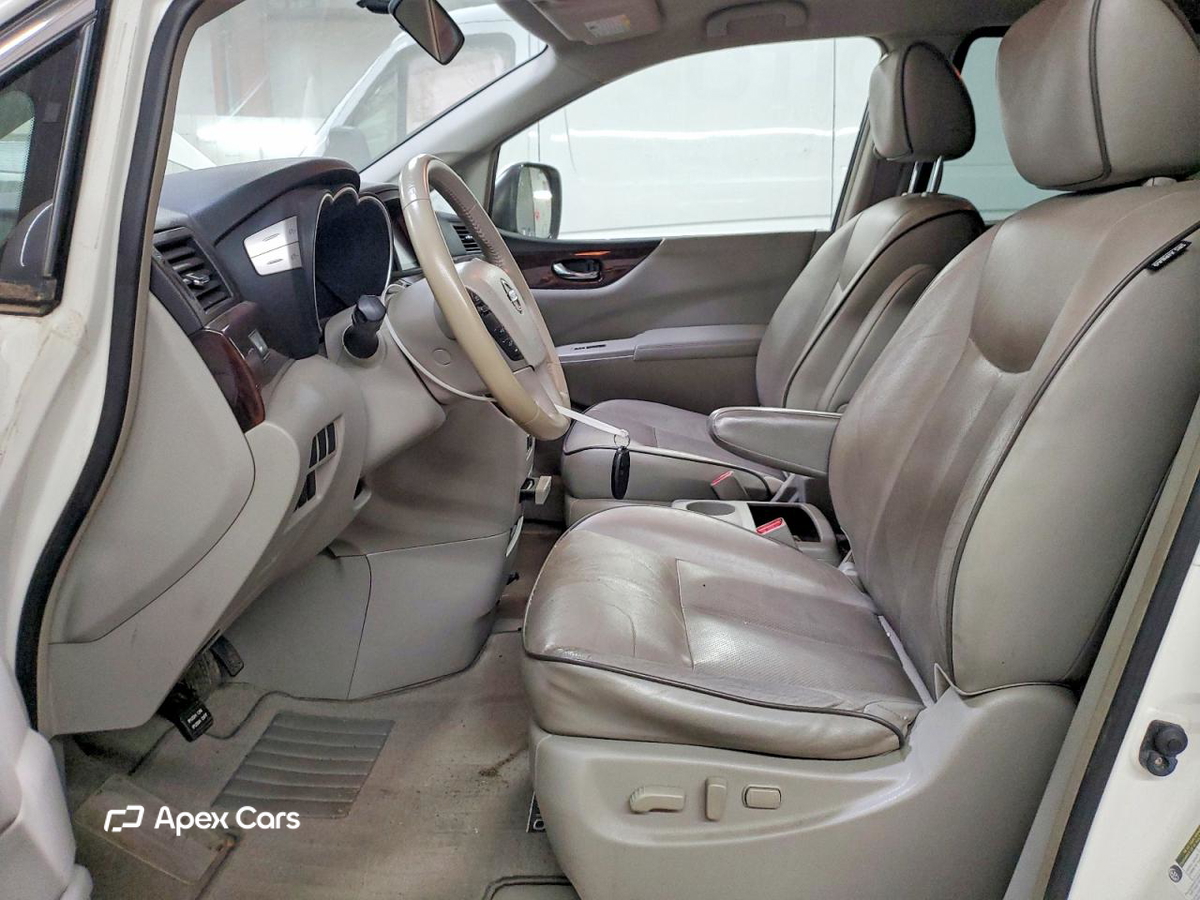 Nissan Quest 2013
