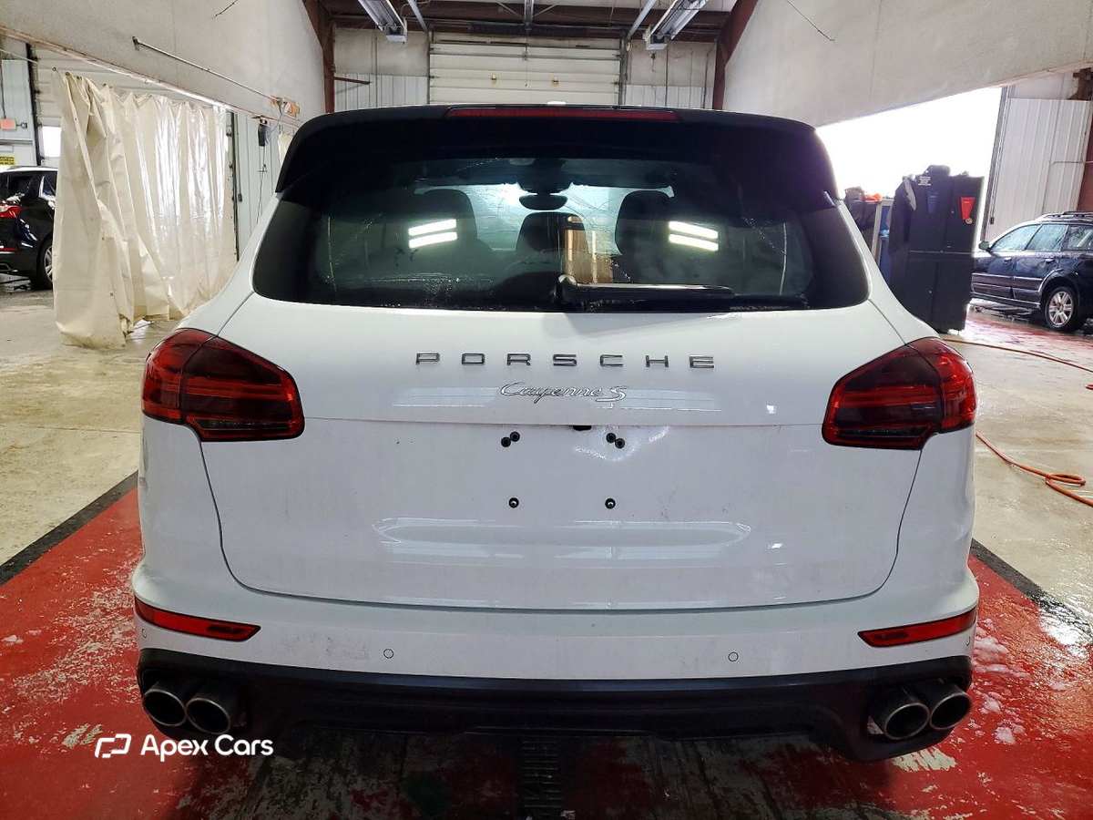 Porsche Cayenne 2016