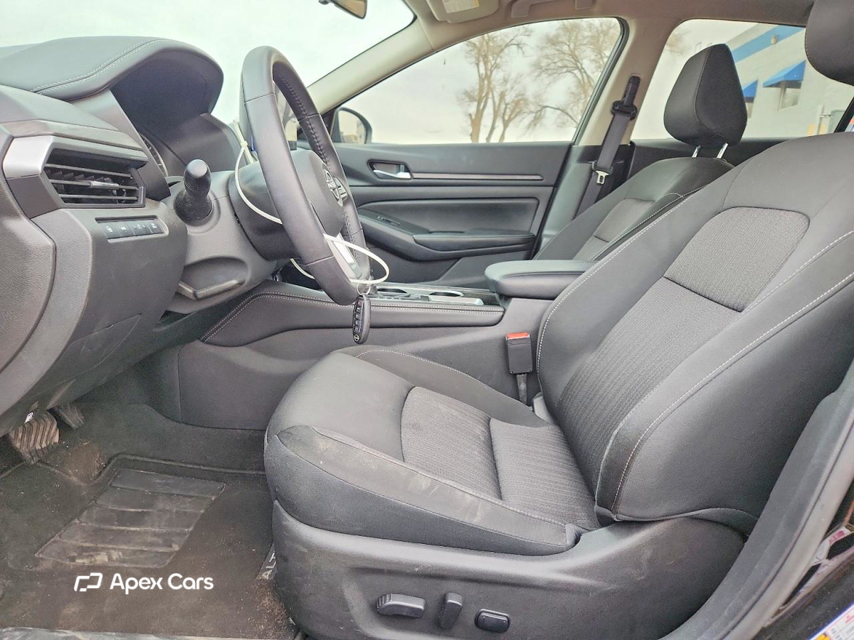 Nissan Altima 2024