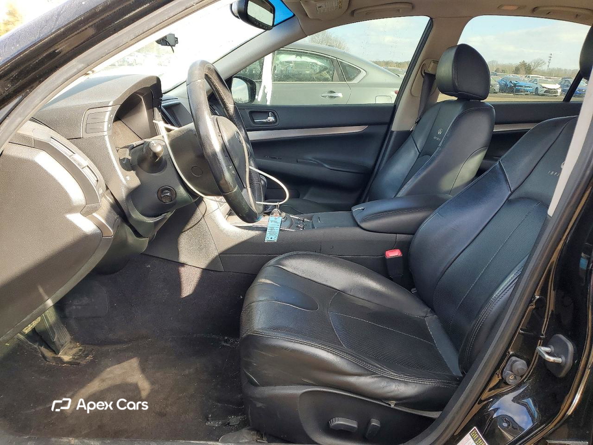 Infiniti G 2012