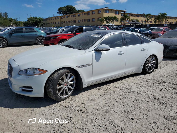 2014 Jaguar XJ - Image 1 of 5