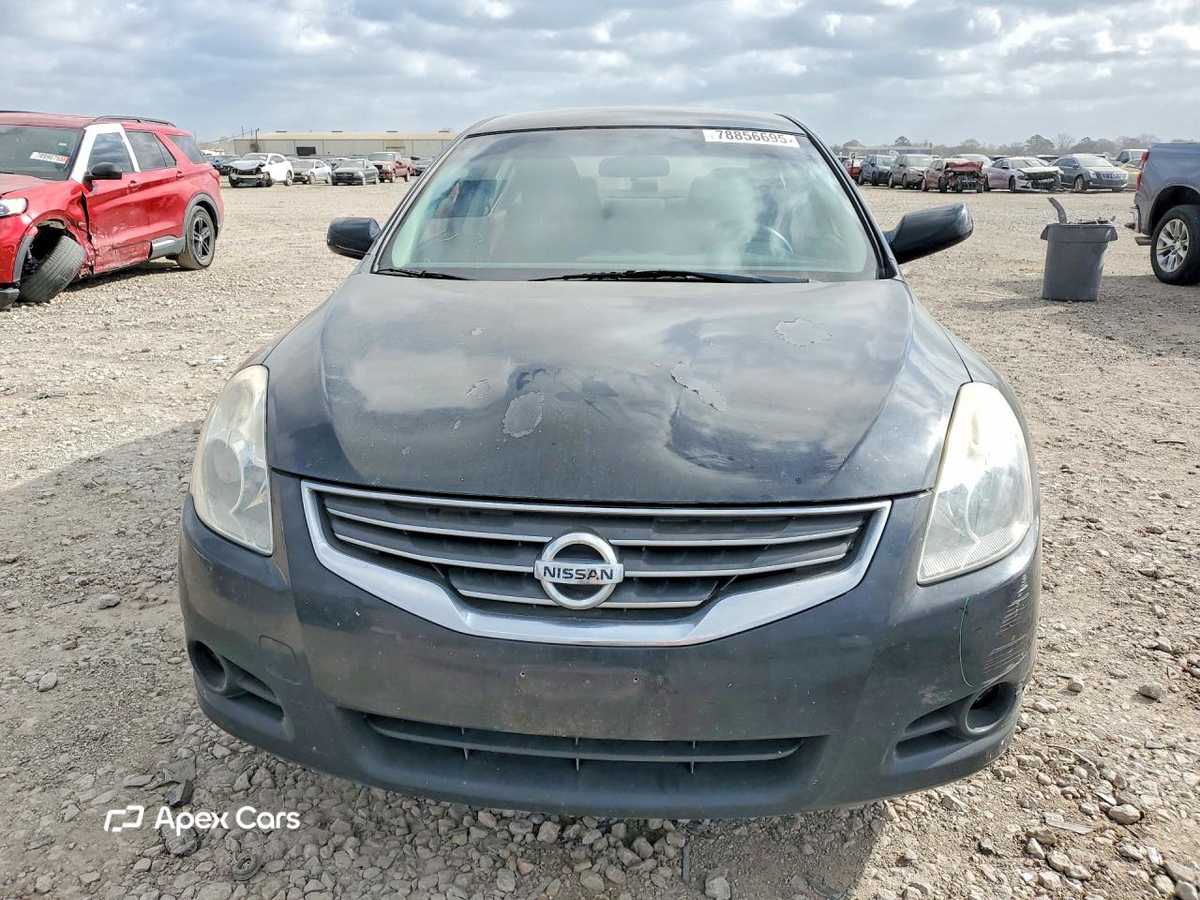 Nissan Altima 2012