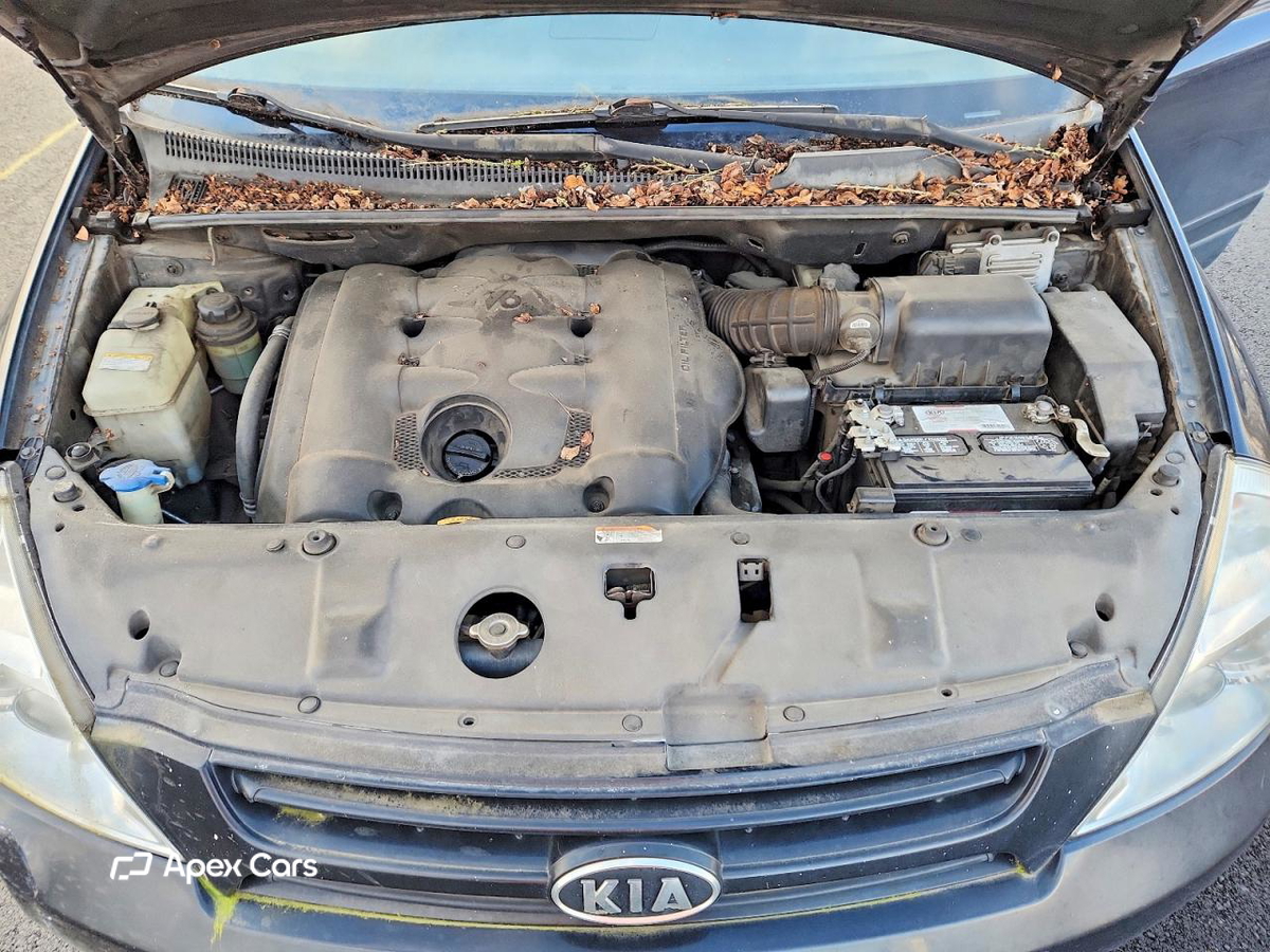 Kia Sedona 2008