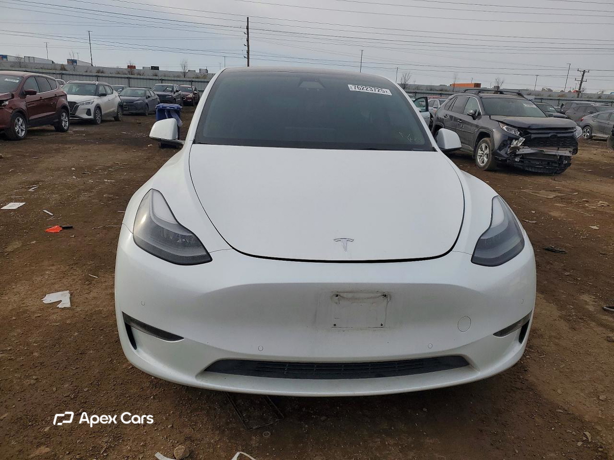 Tesla Model Y 2022
