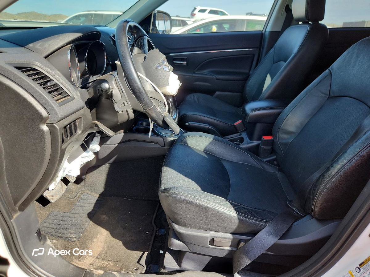 Mitsubishi Outlander 2016