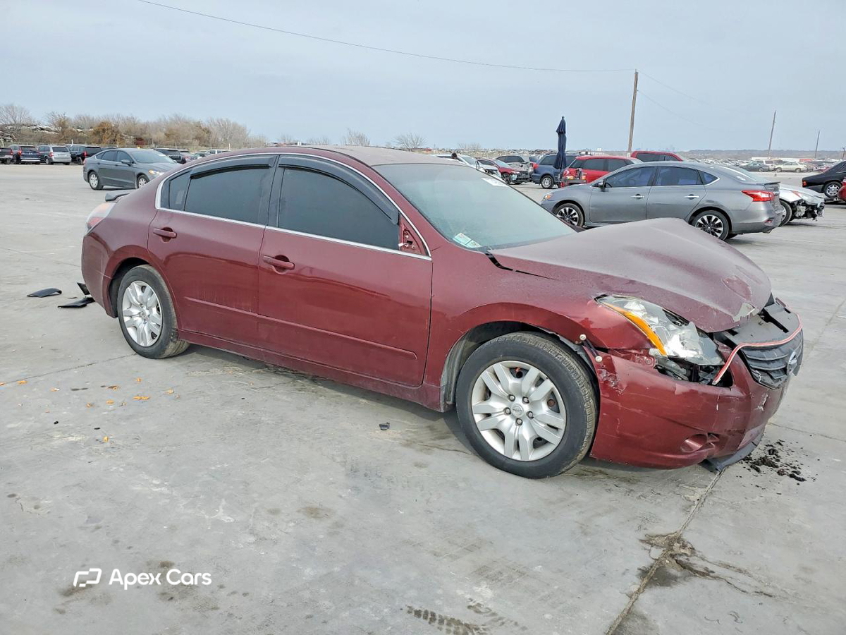 Nissan Altima 2012