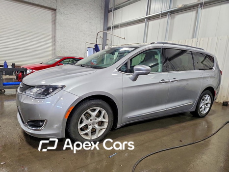 Chrysler Pacifica 2017 - Image 1 of 14