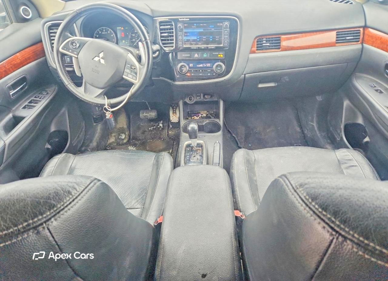 Mitsubishi Outlander 2015