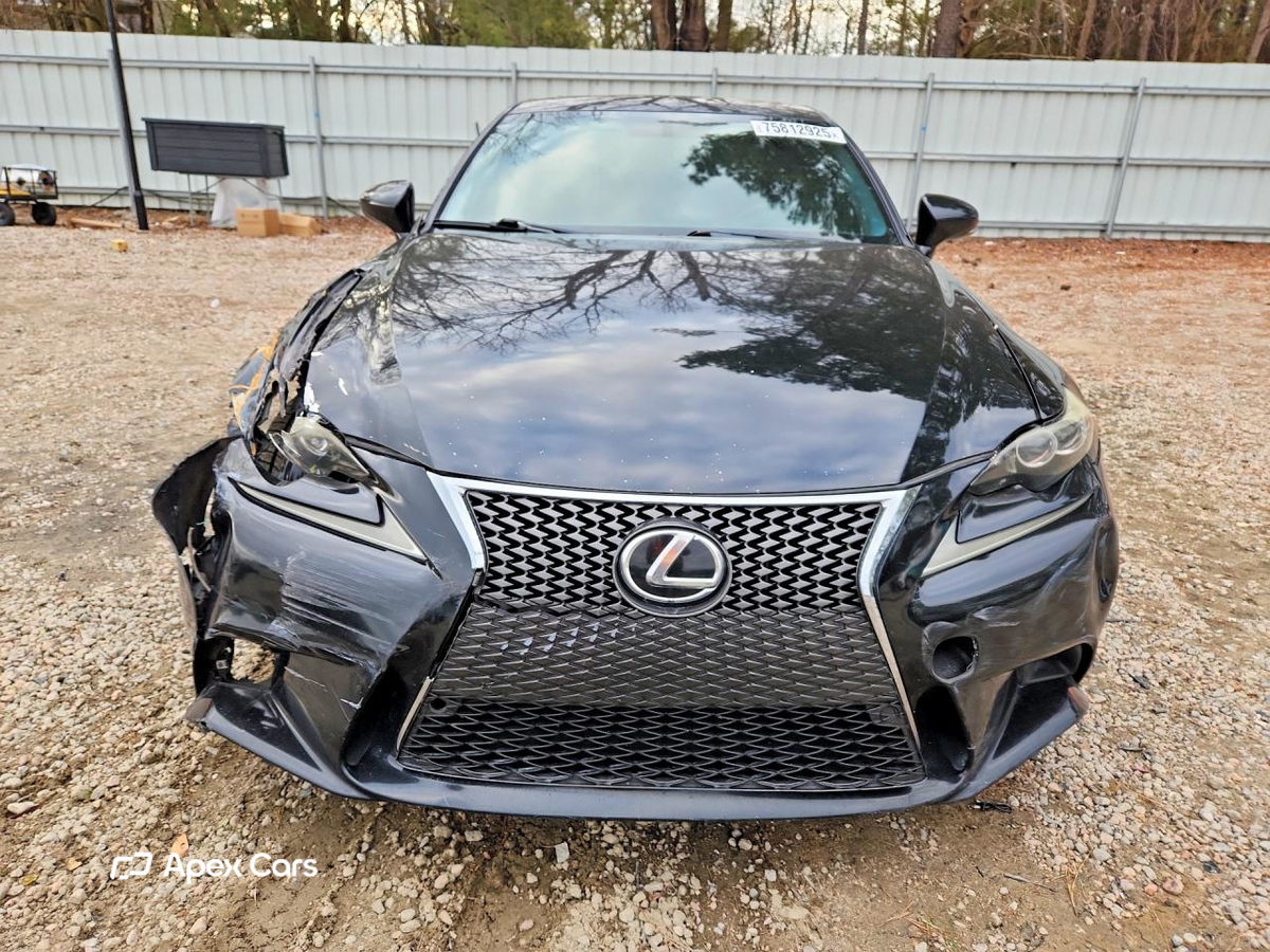 Lexus IS 2015