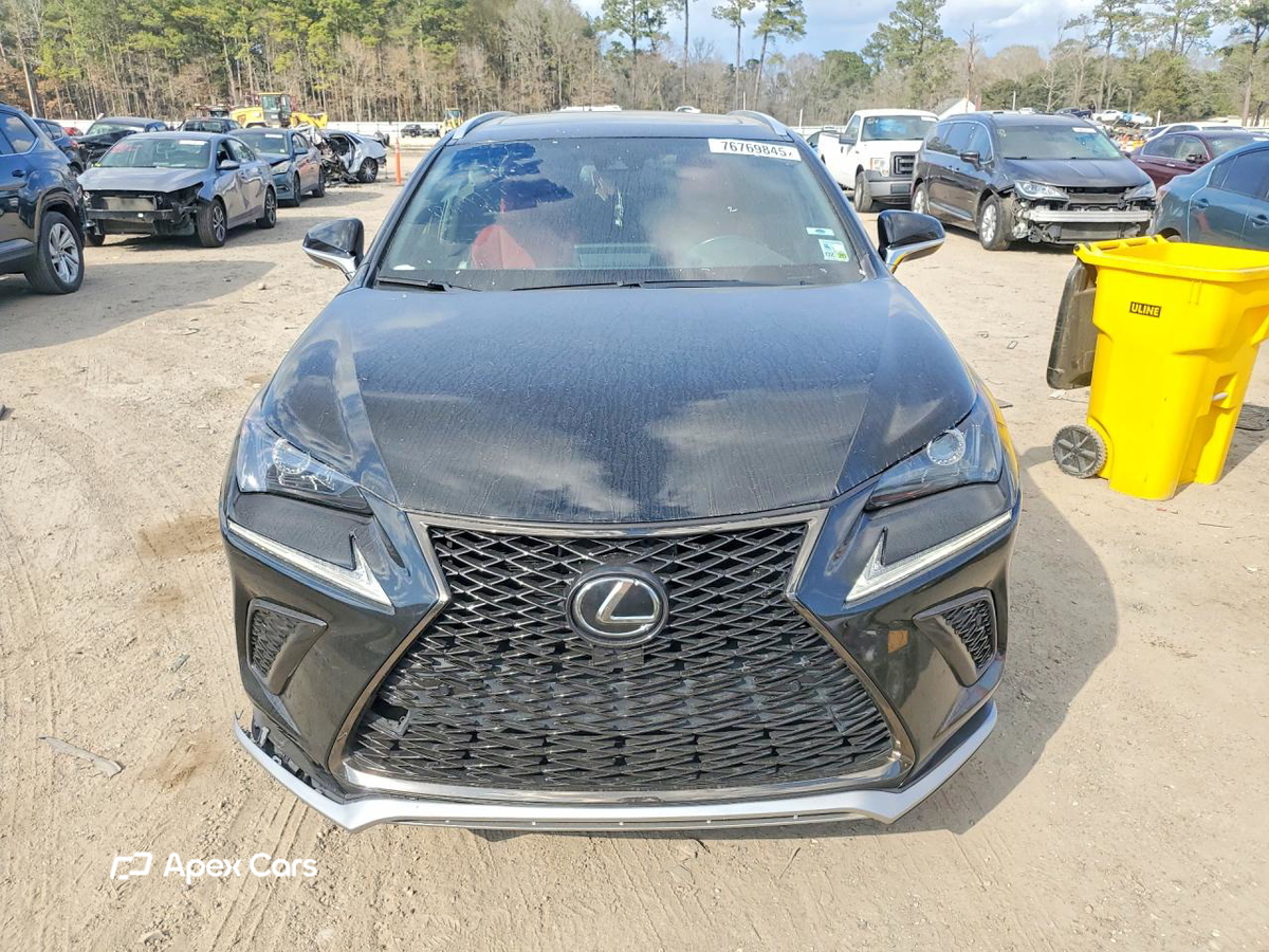 Lexus NX 2021