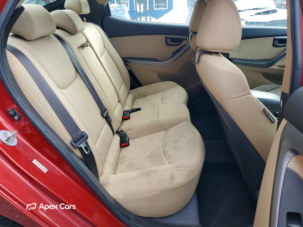Hyundai Elantra 2011
