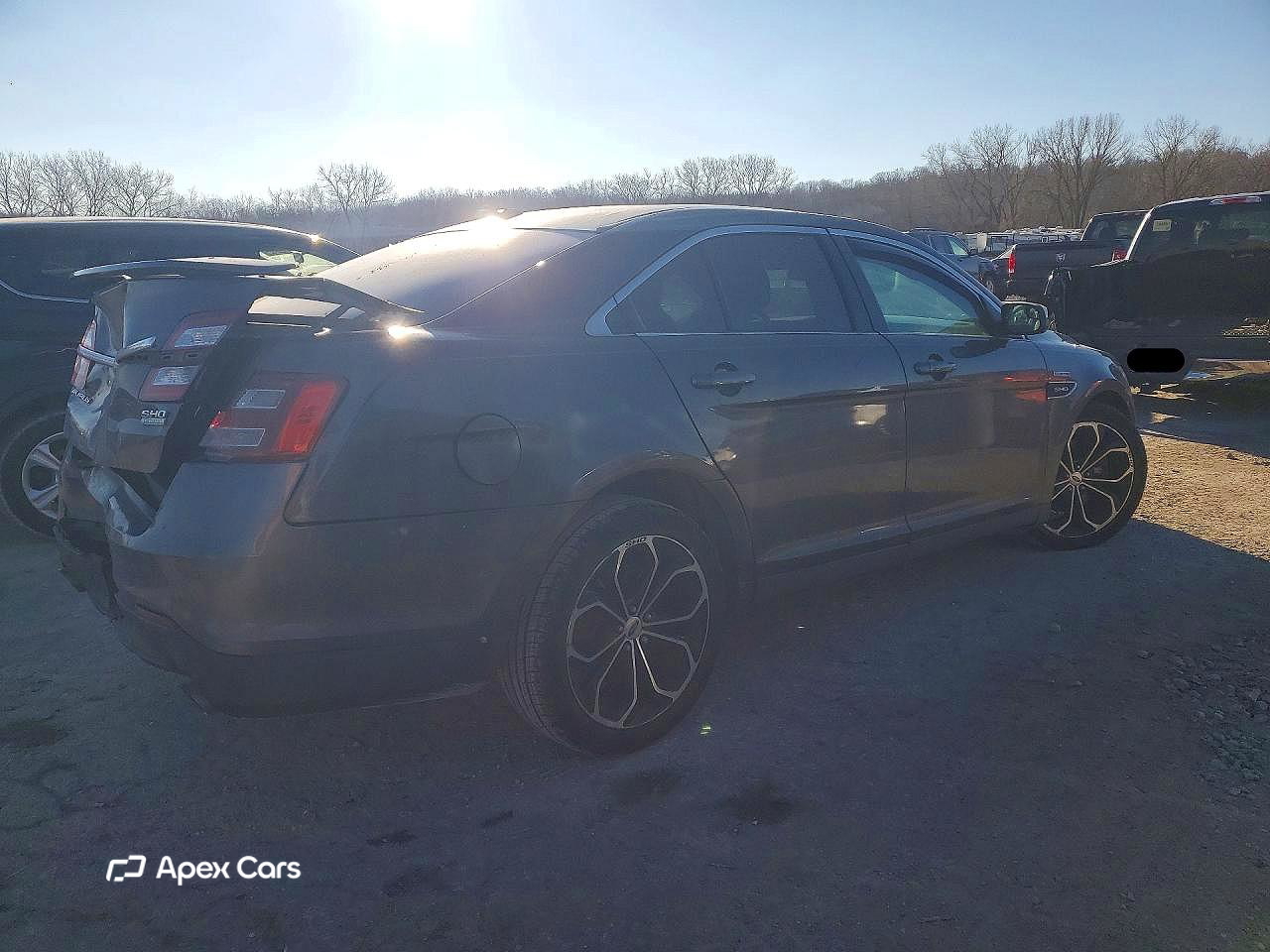 Ford Taurus 2016
