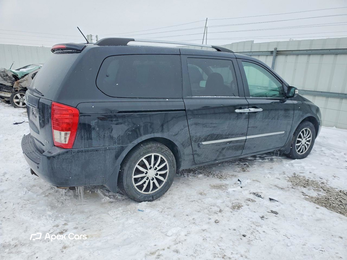 Kia Sedona 2012