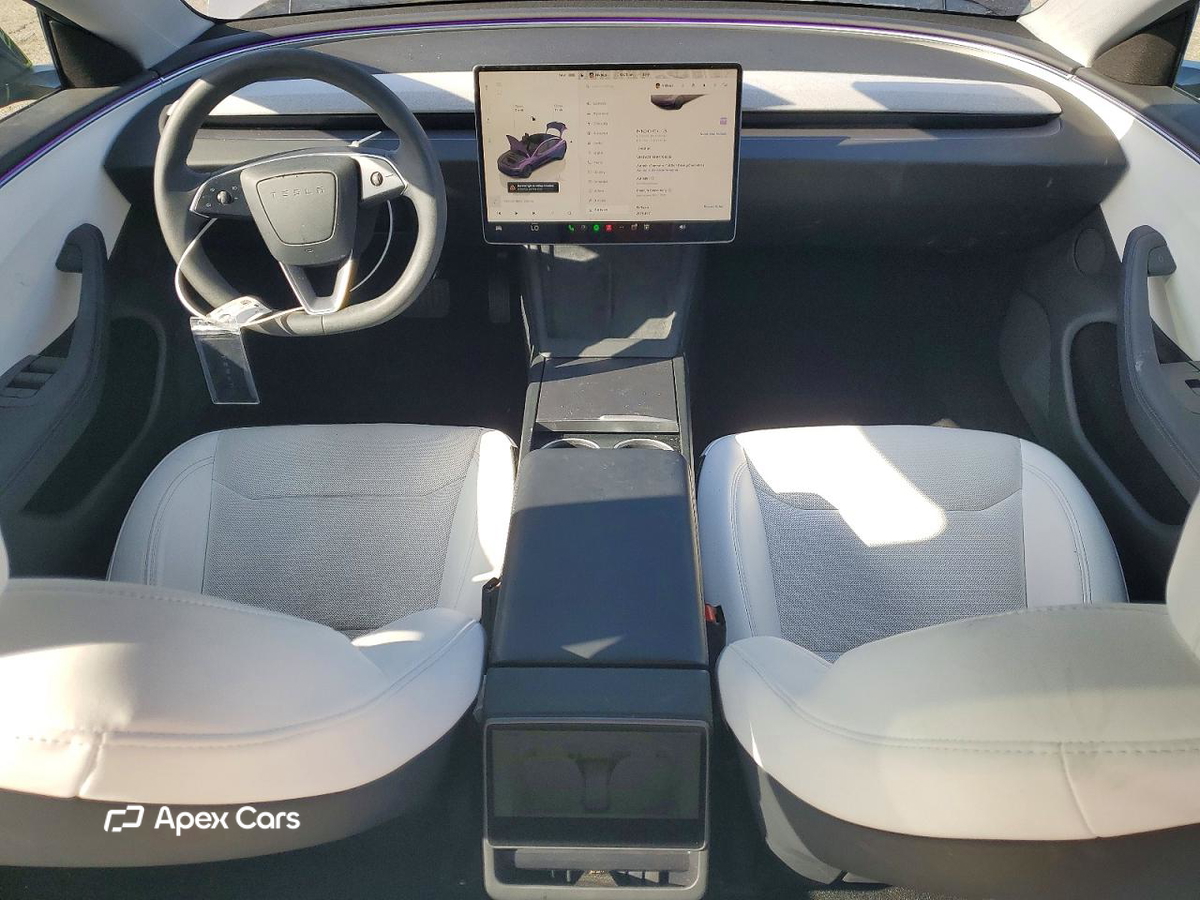 Tesla Model 3 2024