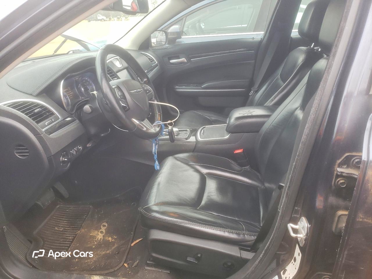 Chrysler 300 2016