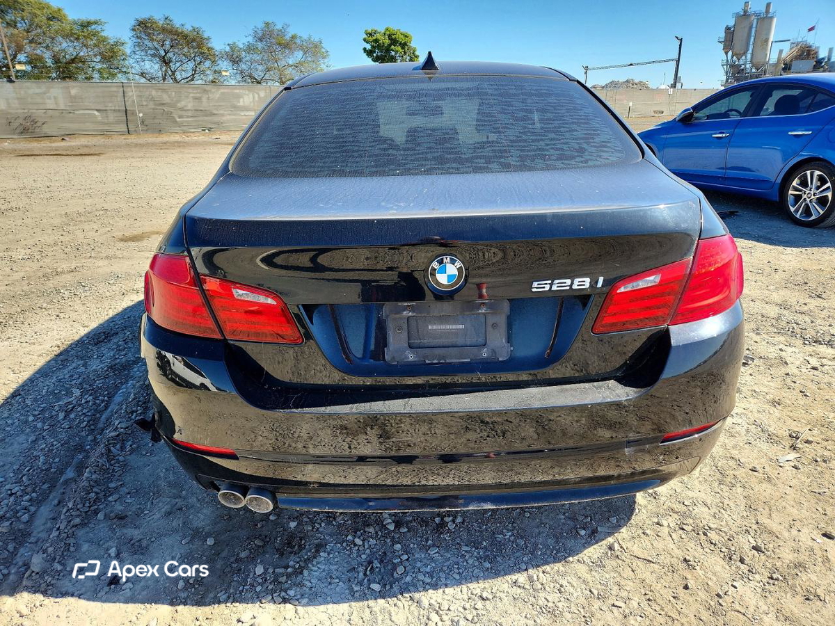 BMW Series 5 2011