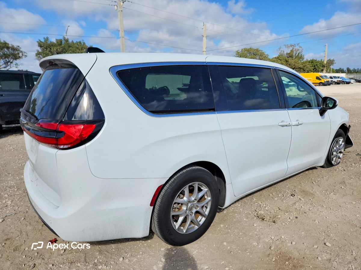 Chrysler Pacifica 2023