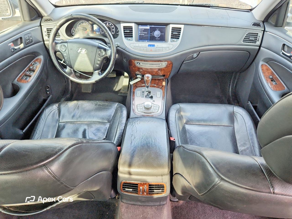 Hyundai Genesis 2009