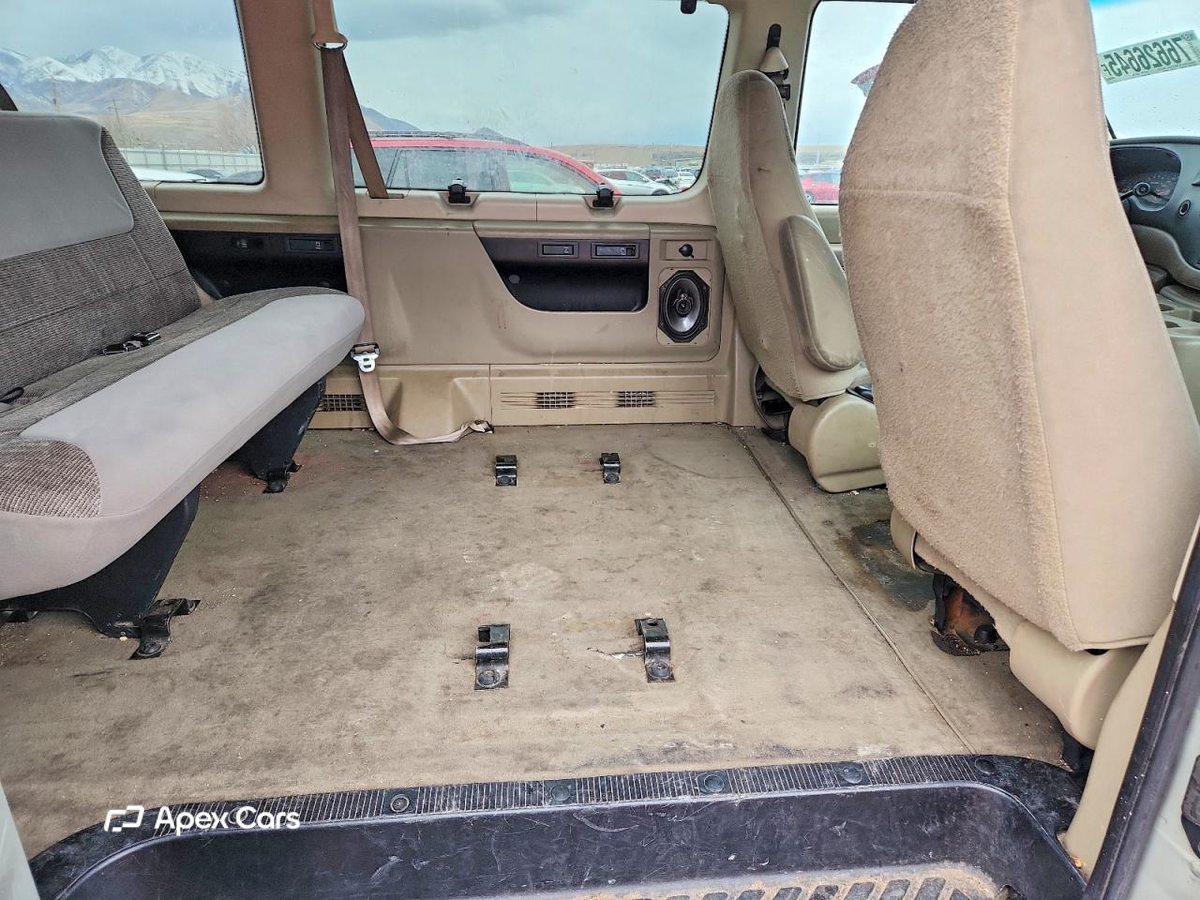 Ford Econoline 2004