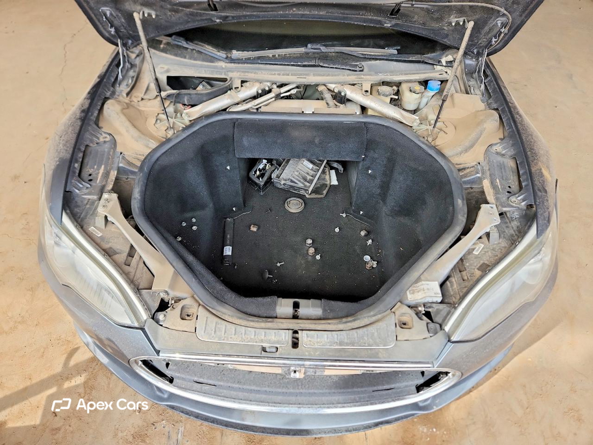 Tesla Model S 2013