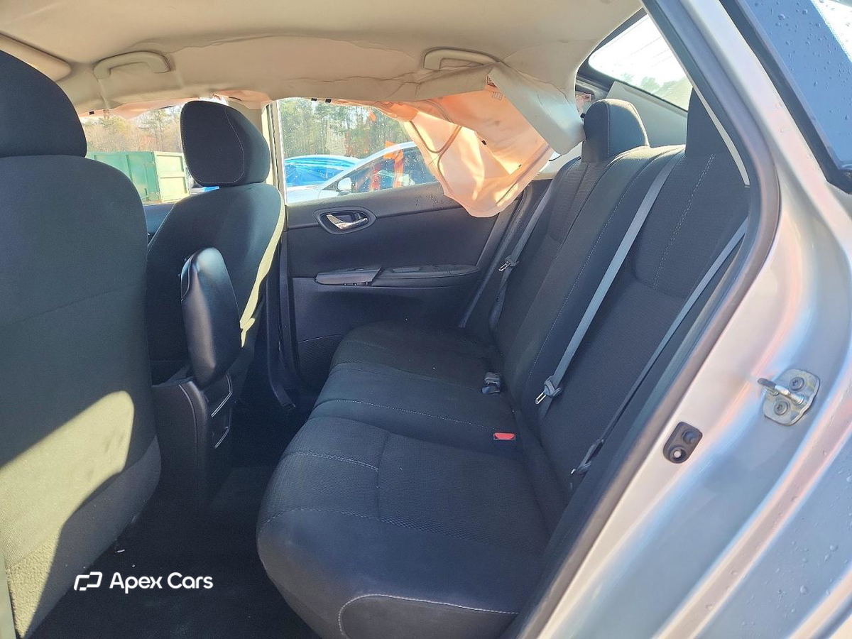 Nissan Sentra 2018