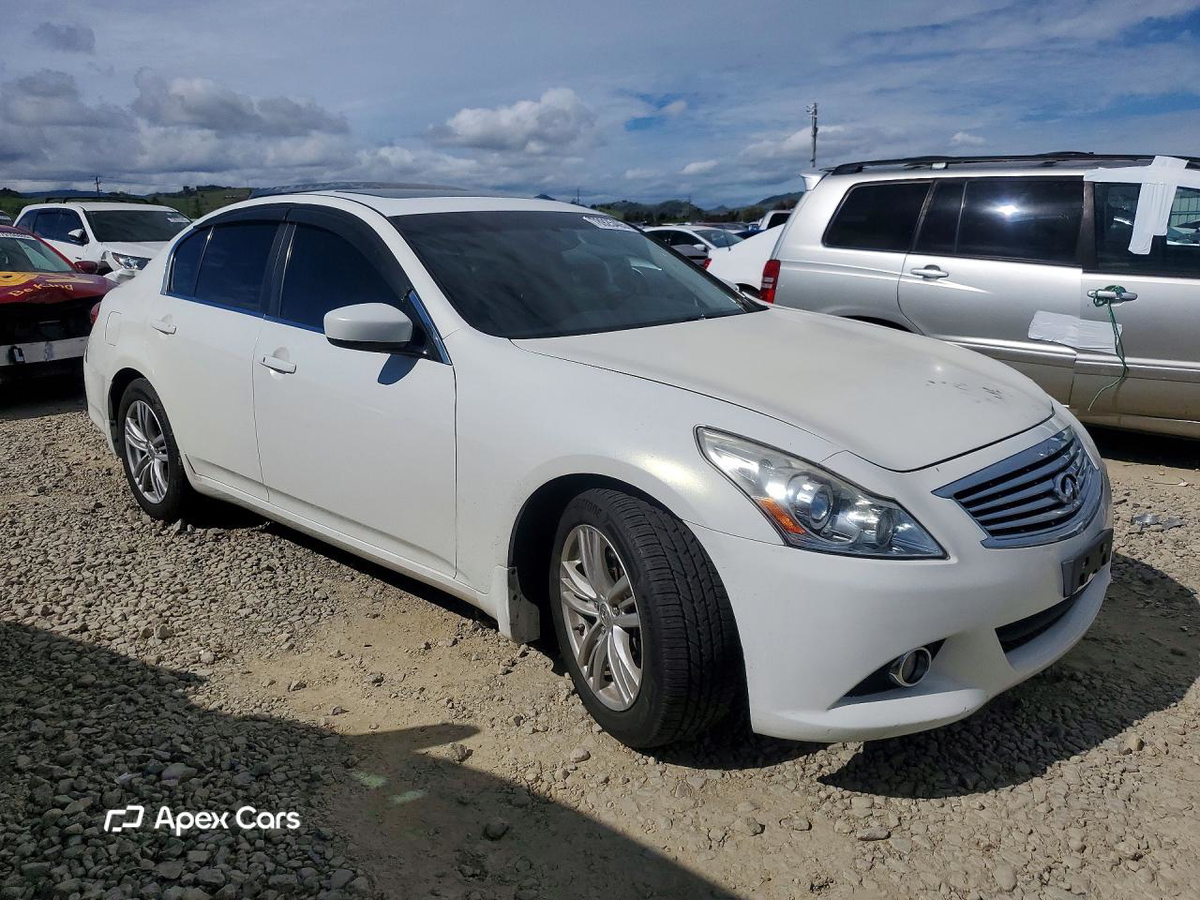 Infiniti G 2013