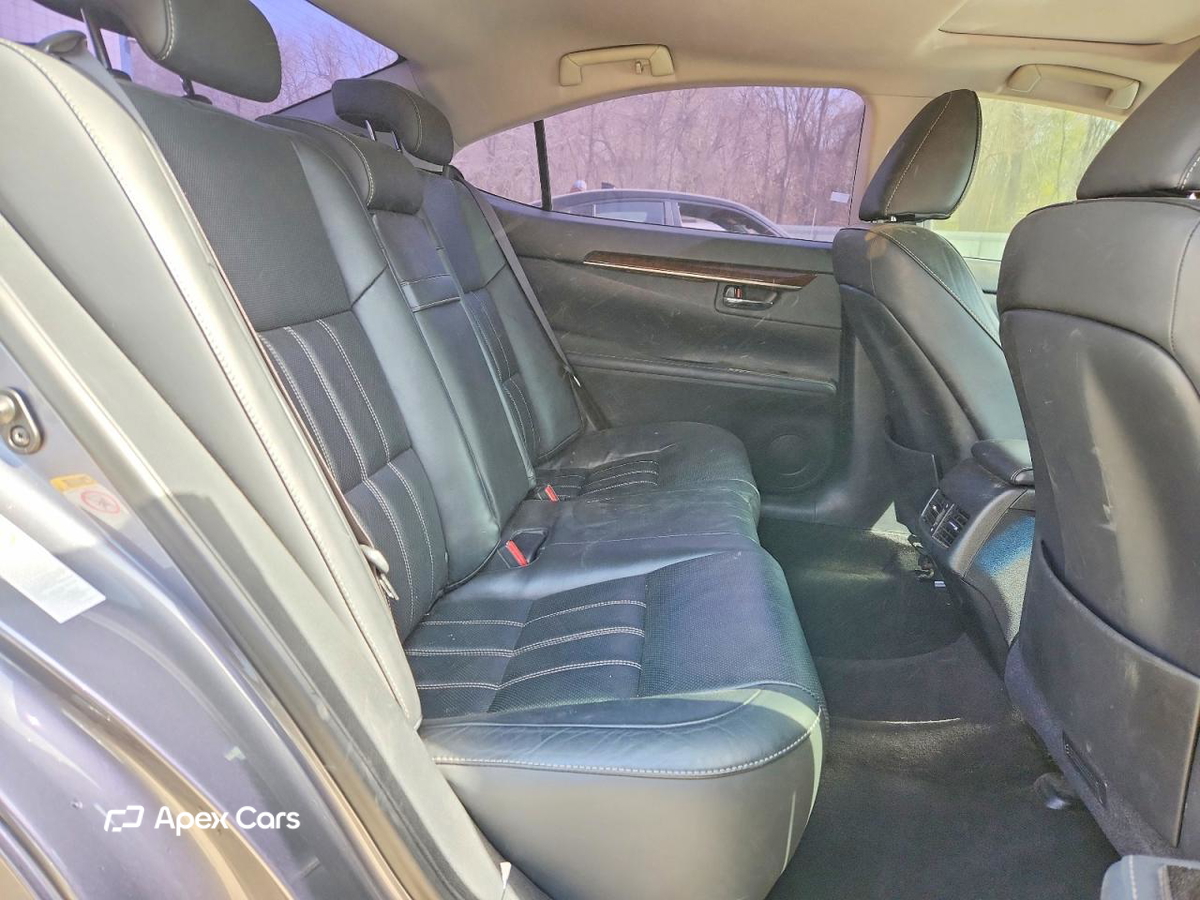 Lexus ES 2017