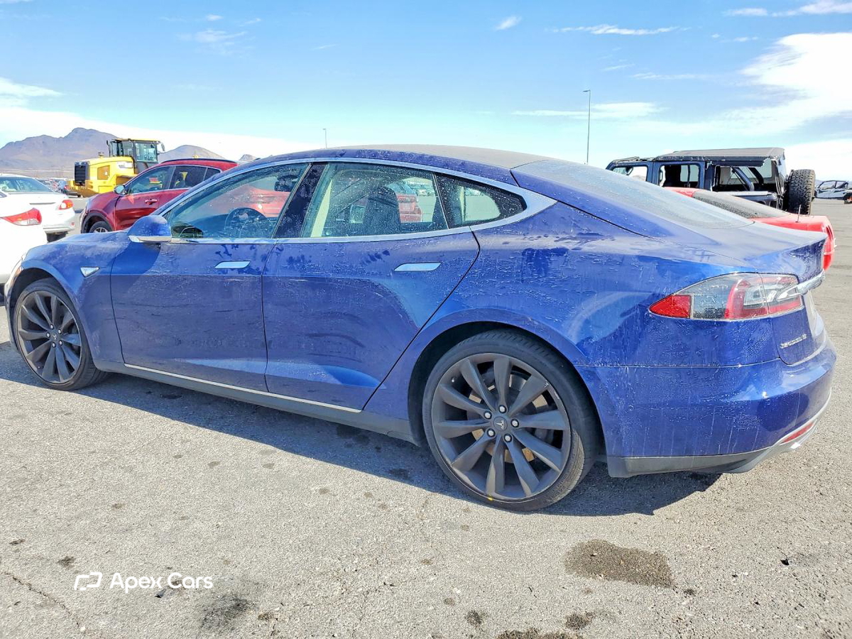 Tesla Model S 2016