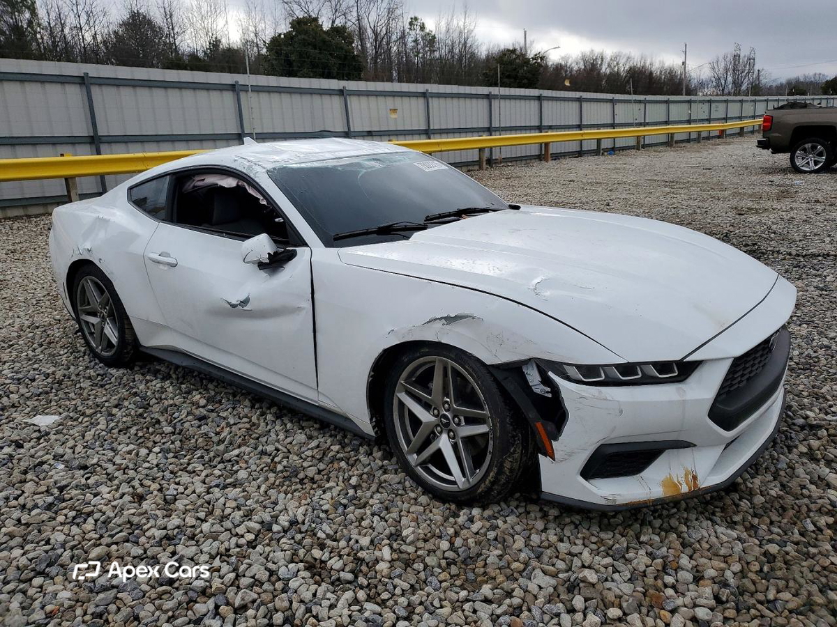 Ford Mustang 2024