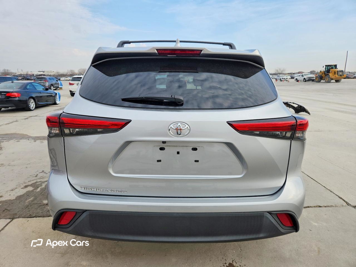 Toyota Highlander 2021