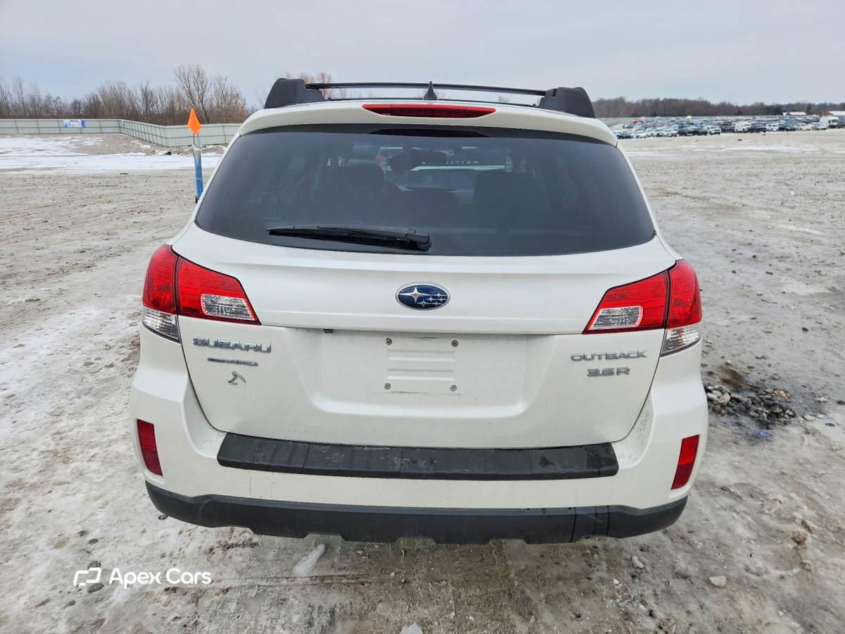 Subaru Outback 2014