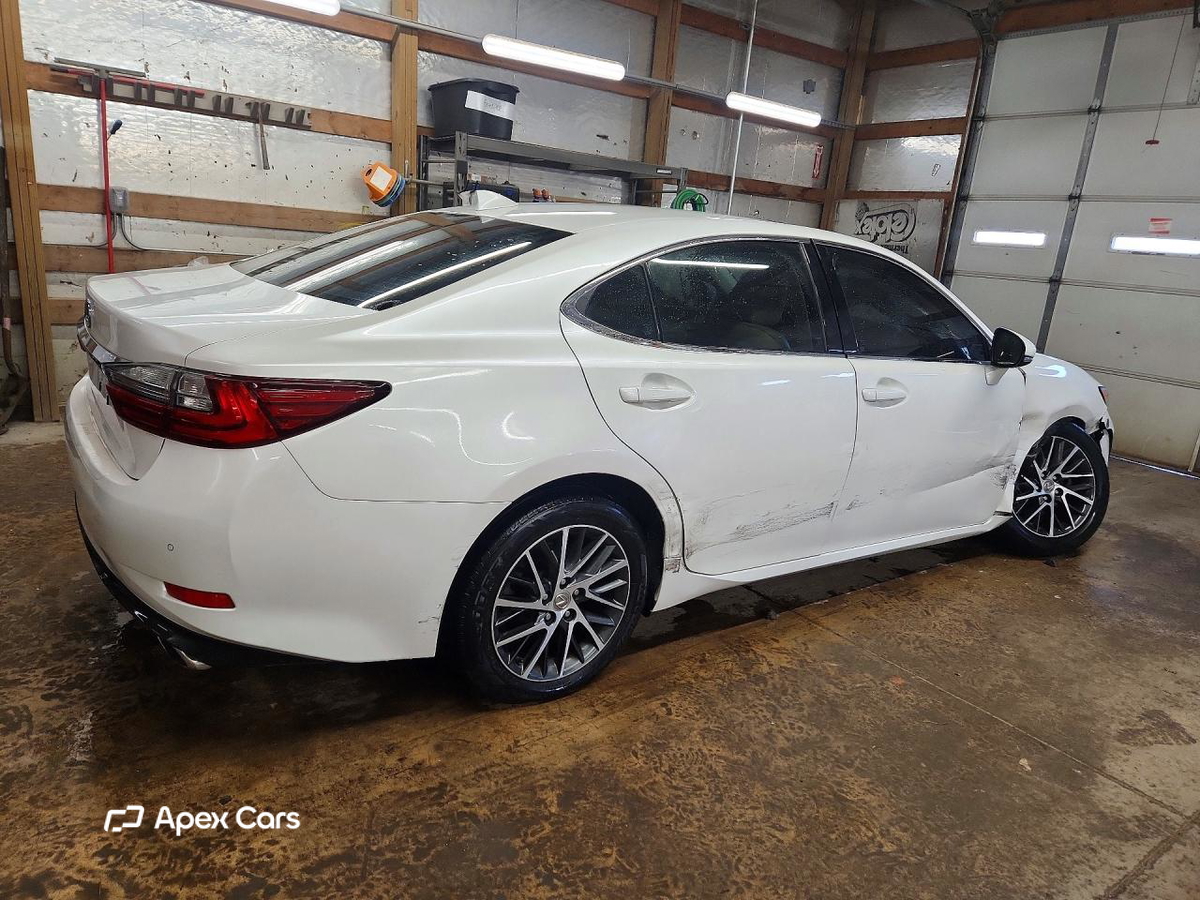 Lexus ES 2016