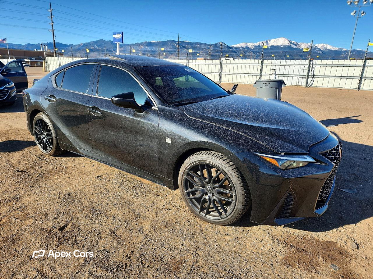 Lexus IS 2021