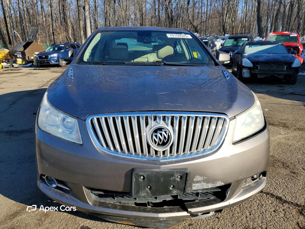 Buick LaCrosse 2011