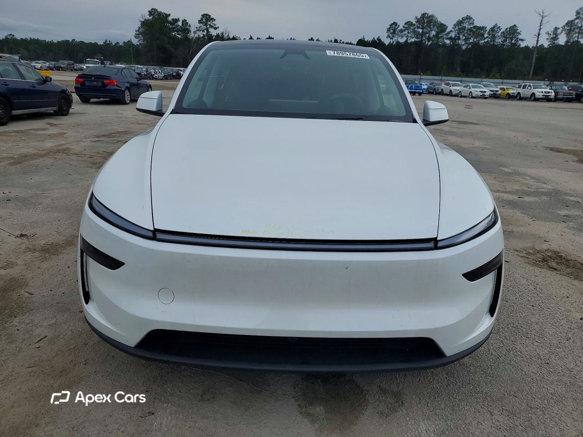 Tesla Model Y 2026