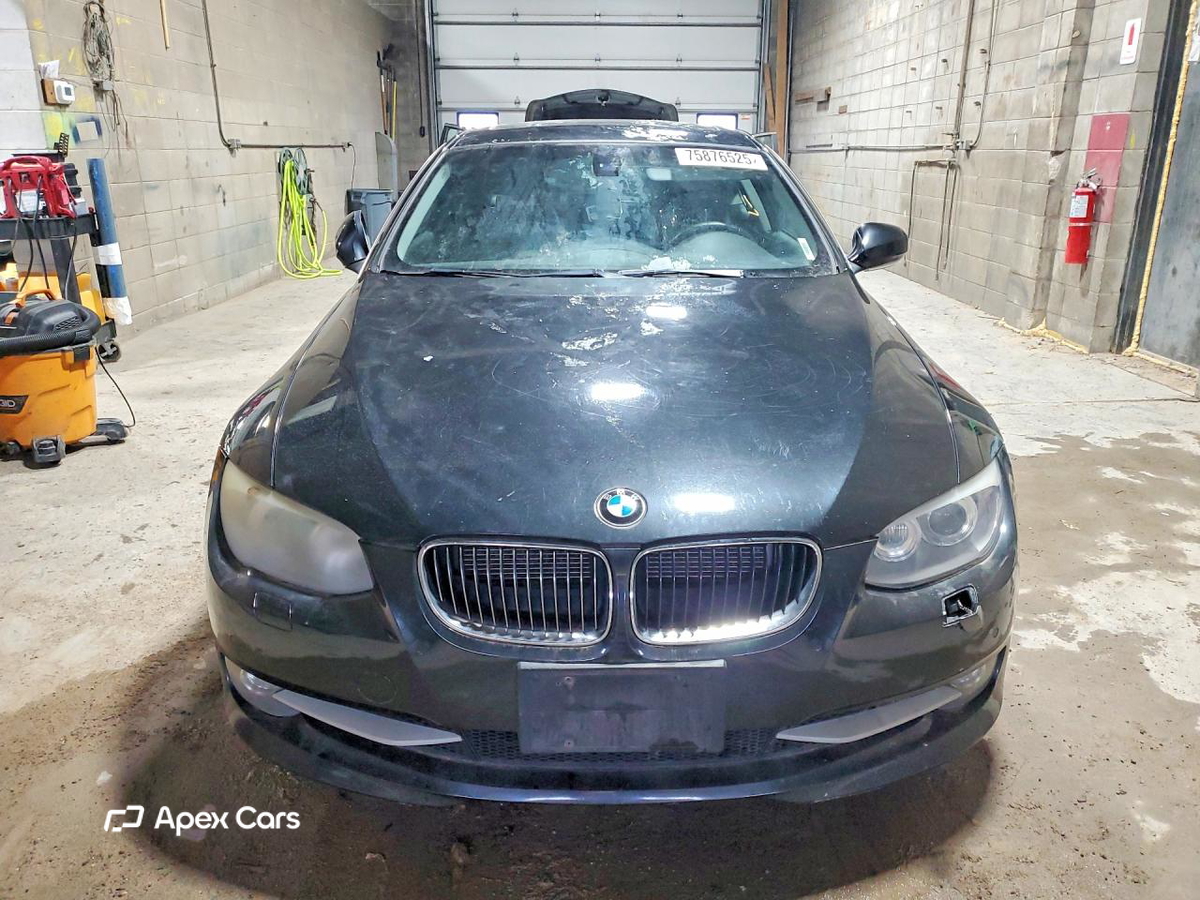 BMW Series 3 2011