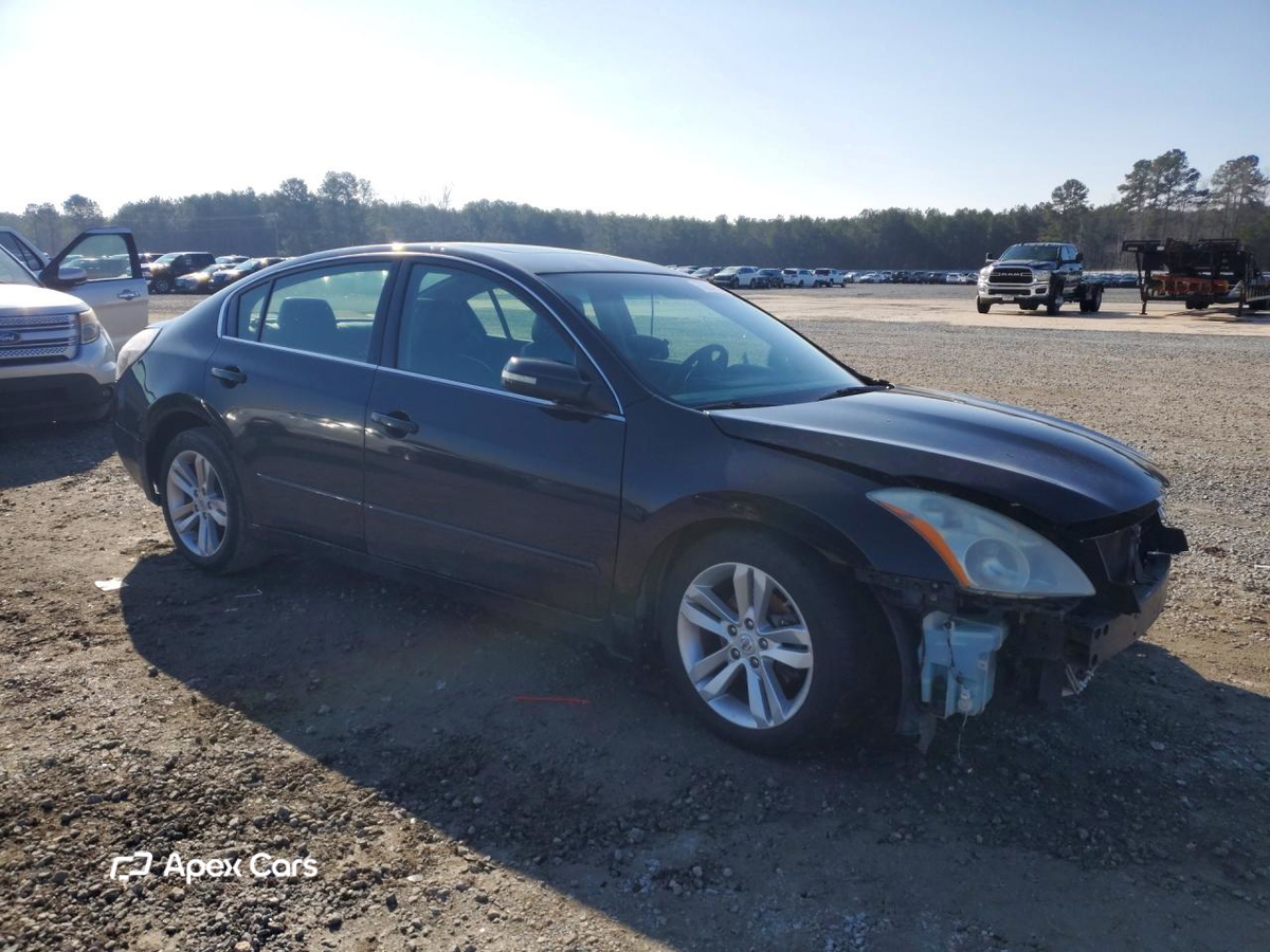 Nissan Altima 2011