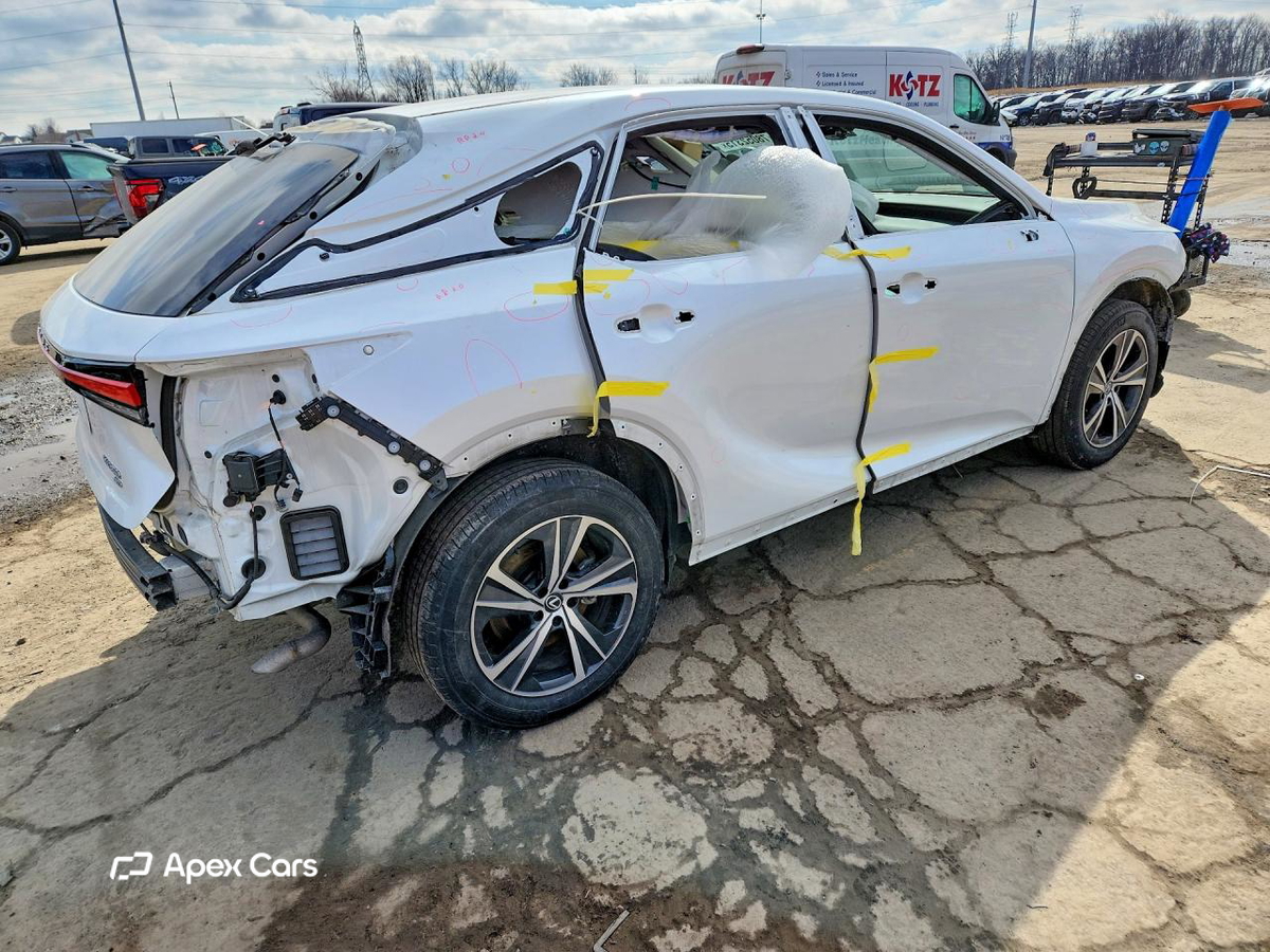 Lexus RX 2023