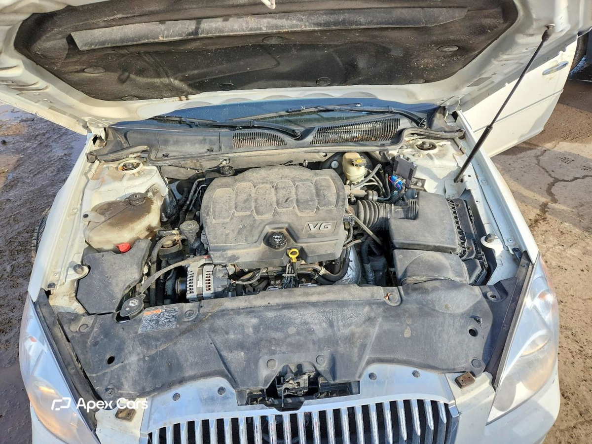 Buick Lucerne 2011