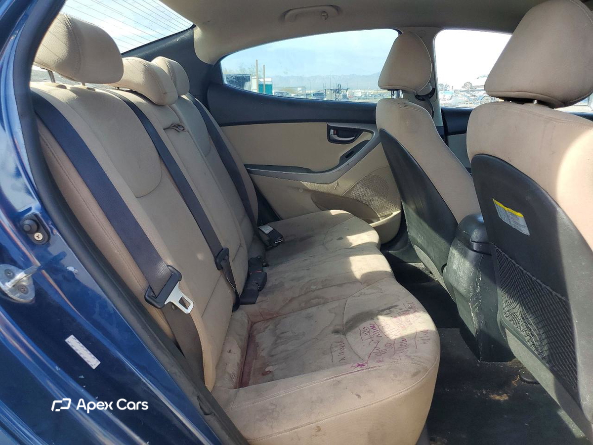 Hyundai Elantra 2016