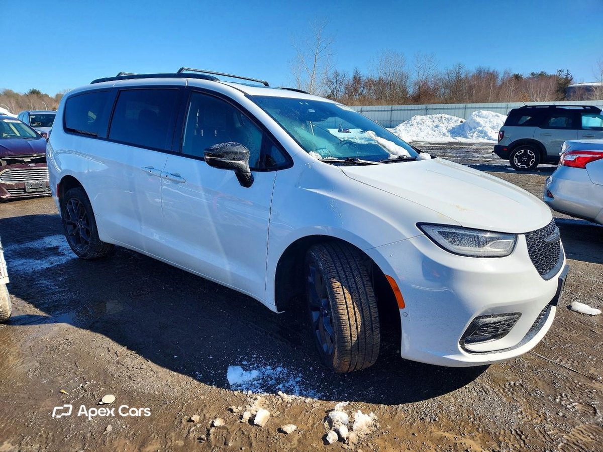 Chrysler Pacifica 2024