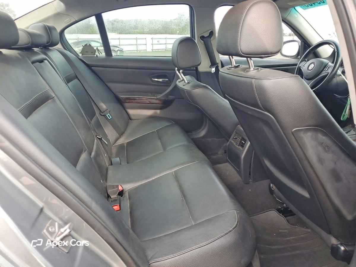 BMW Series 3 2011